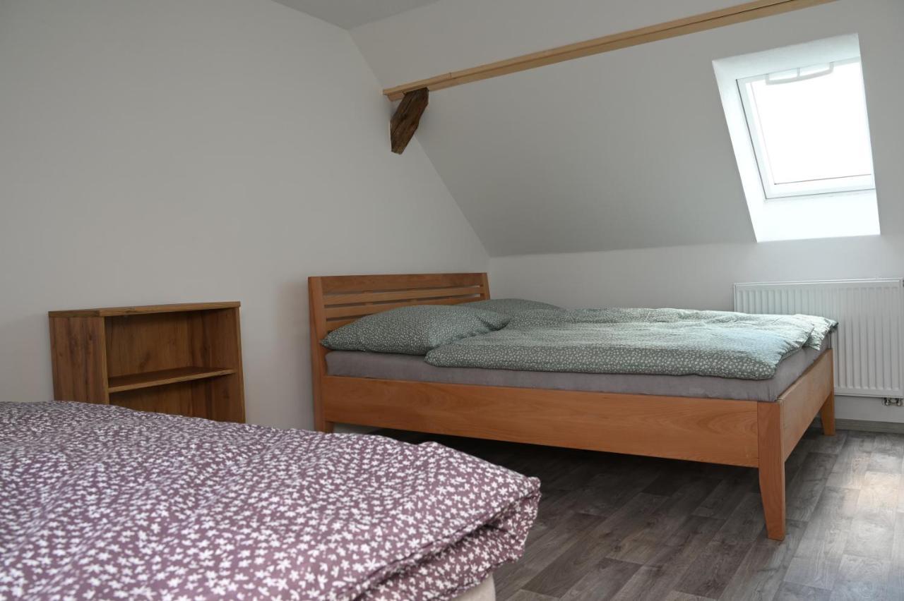 Penzion Mezi Radky Jindřichŭv Hradec Exterior foto