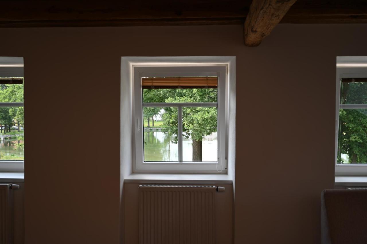 Penzion Mezi Radky Jindřichŭv Hradec Exterior foto