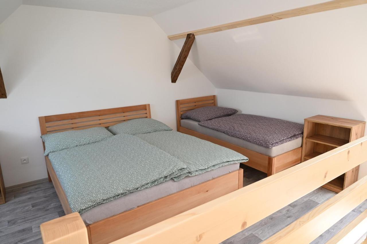 Penzion Mezi Radky Jindřichŭv Hradec Exterior foto