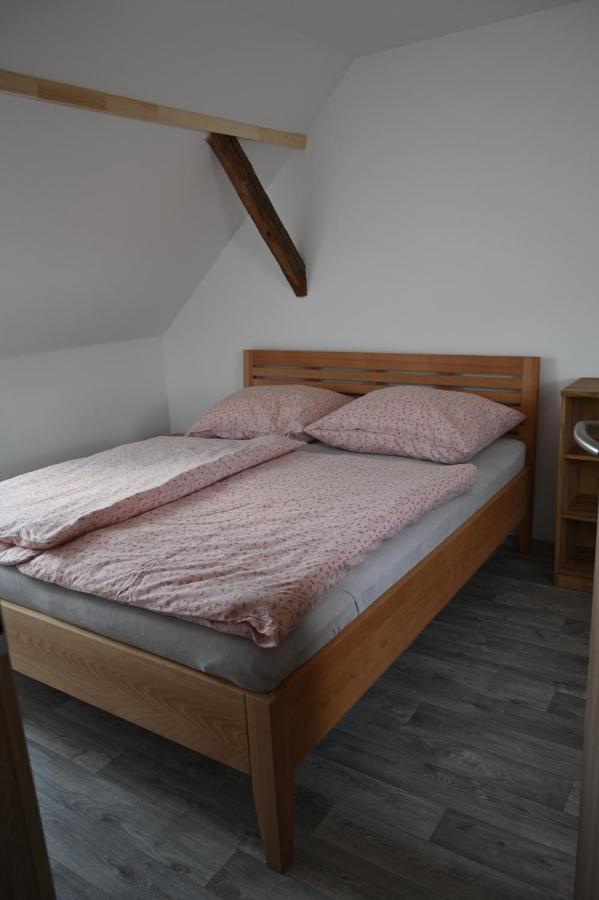 Penzion Mezi Radky Jindřichŭv Hradec Exterior foto