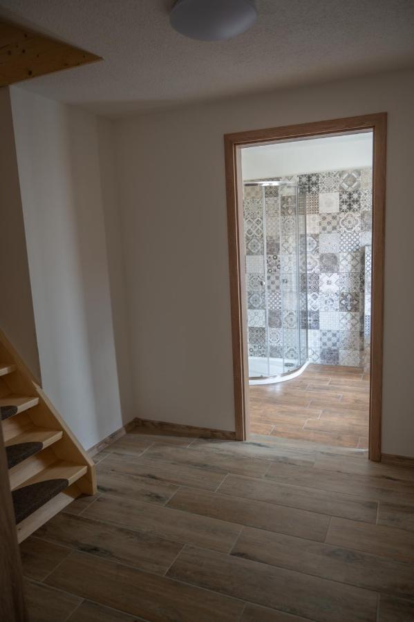Penzion Mezi Radky Jindřichŭv Hradec Exterior foto