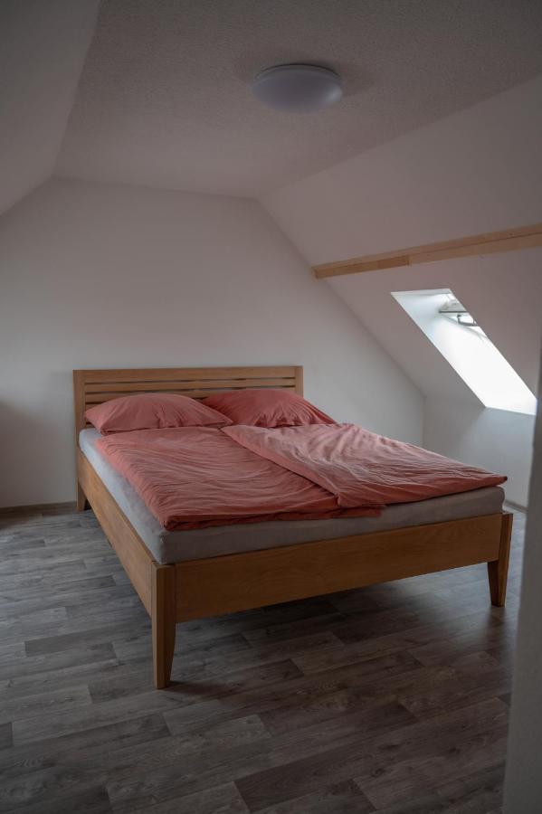 Penzion Mezi Radky Jindřichŭv Hradec Exterior foto